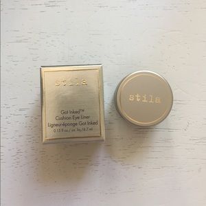 STILA CUSHION EYE LINER BLACK